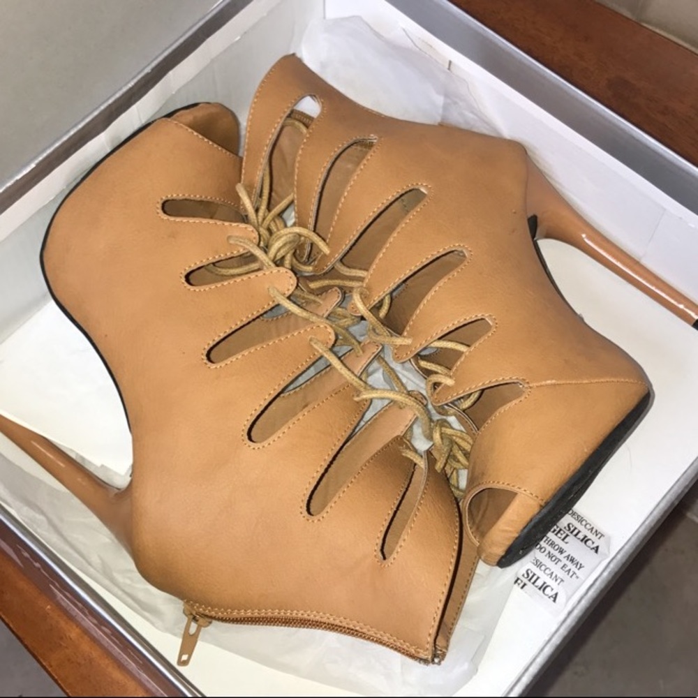 JAACE Heels